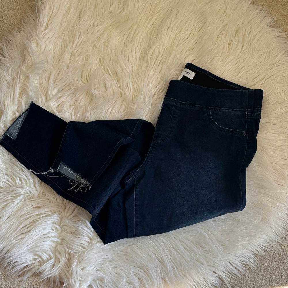 Old Navy Women's Dark Blue Ankle Jeans